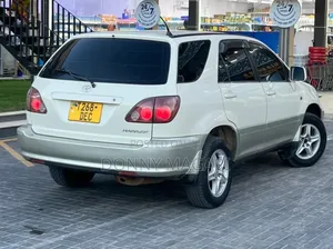 Toyota Harrier 2001 White