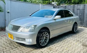 Toyota Crown 2006 Silver
