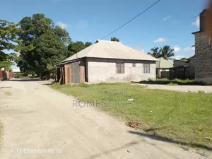 Eneo La Kibiashara Linauzwa Milioni 25 Gongolamboto Majohe Viwege.