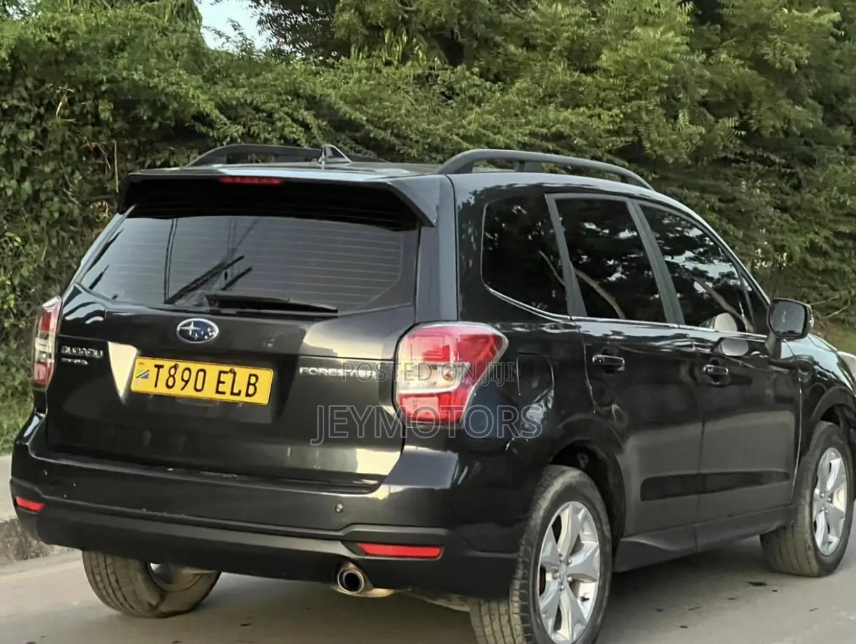 Subaru Forester 2015 Black