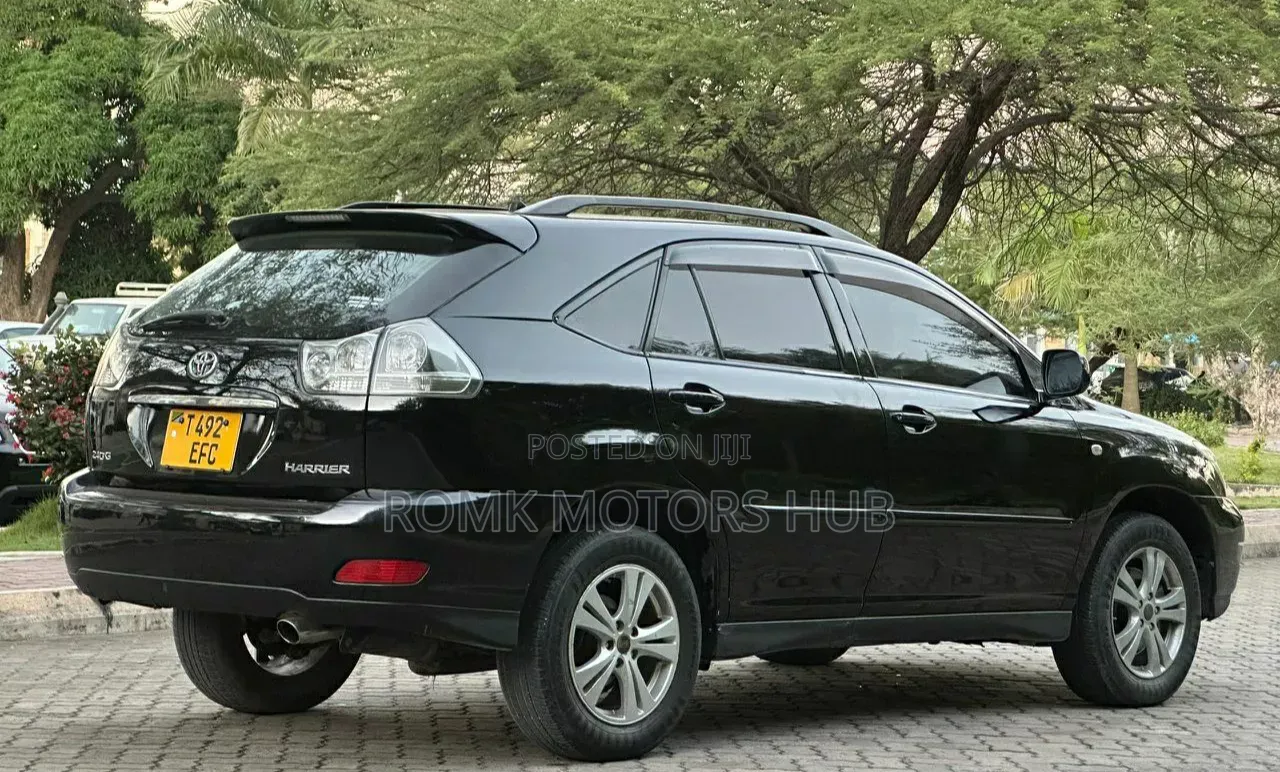 Toyota Harrier 2005 Black