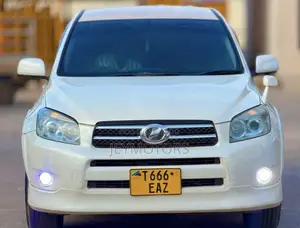 Toyota RAV4 2007 White