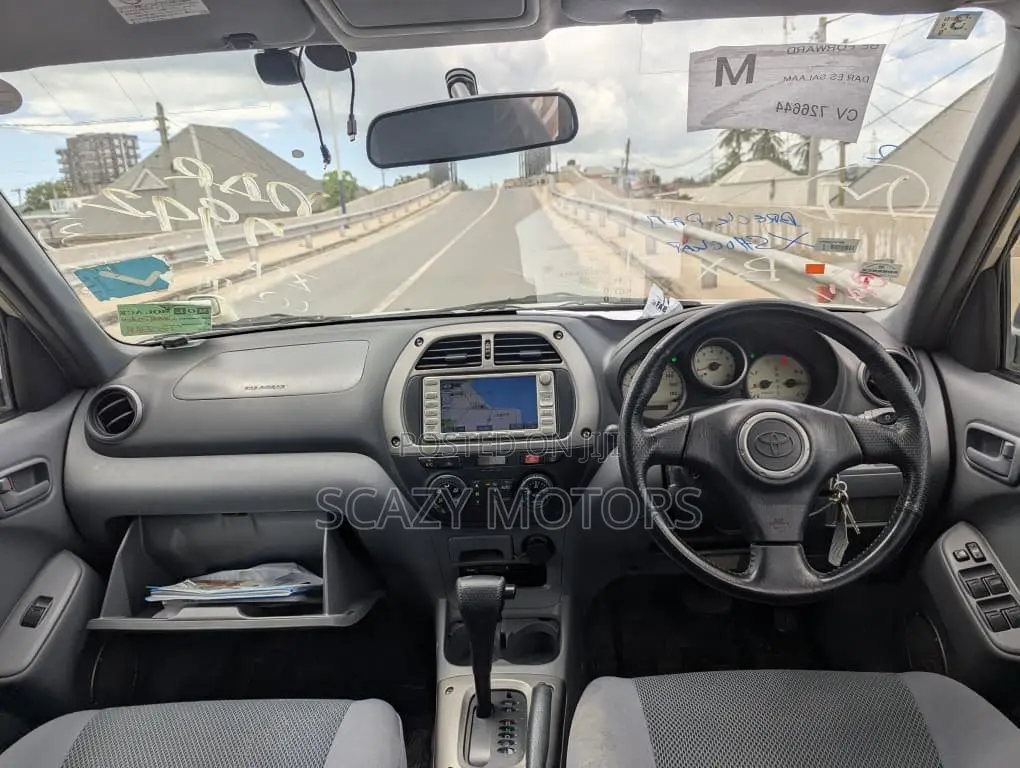 Toyota RAV4 Automatic 2003 Gold