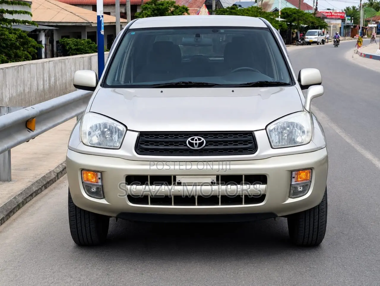 Toyota RAV4 Automatic 2003 Gold
