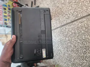 New Laptop Lenovo ThinkPad X131e 4GB Intel Pentium HDD 500GB