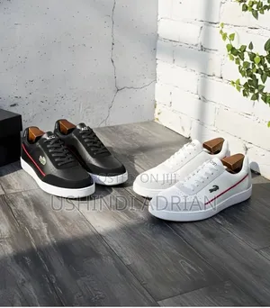 Viatu Brand: LacosteSize: 40–45