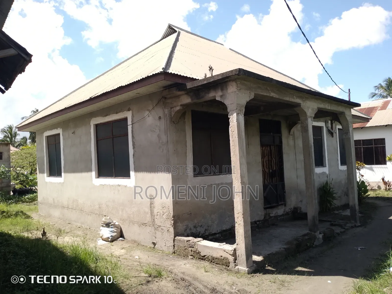 3bdrm House in Tanzania Daresalaam, Ukonga for sale