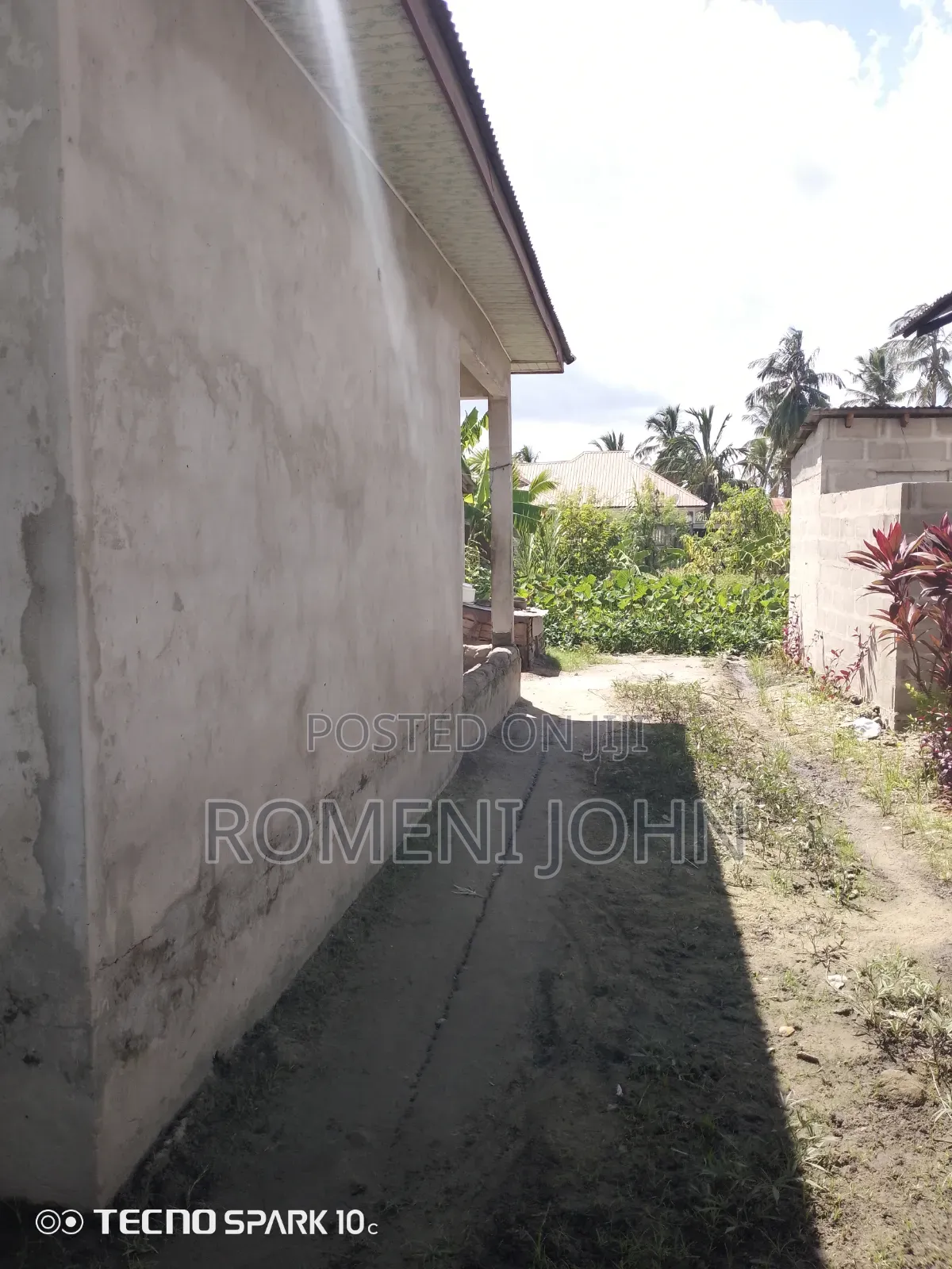3bdrm House in Tanzania Daresalaam, Ukonga for sale