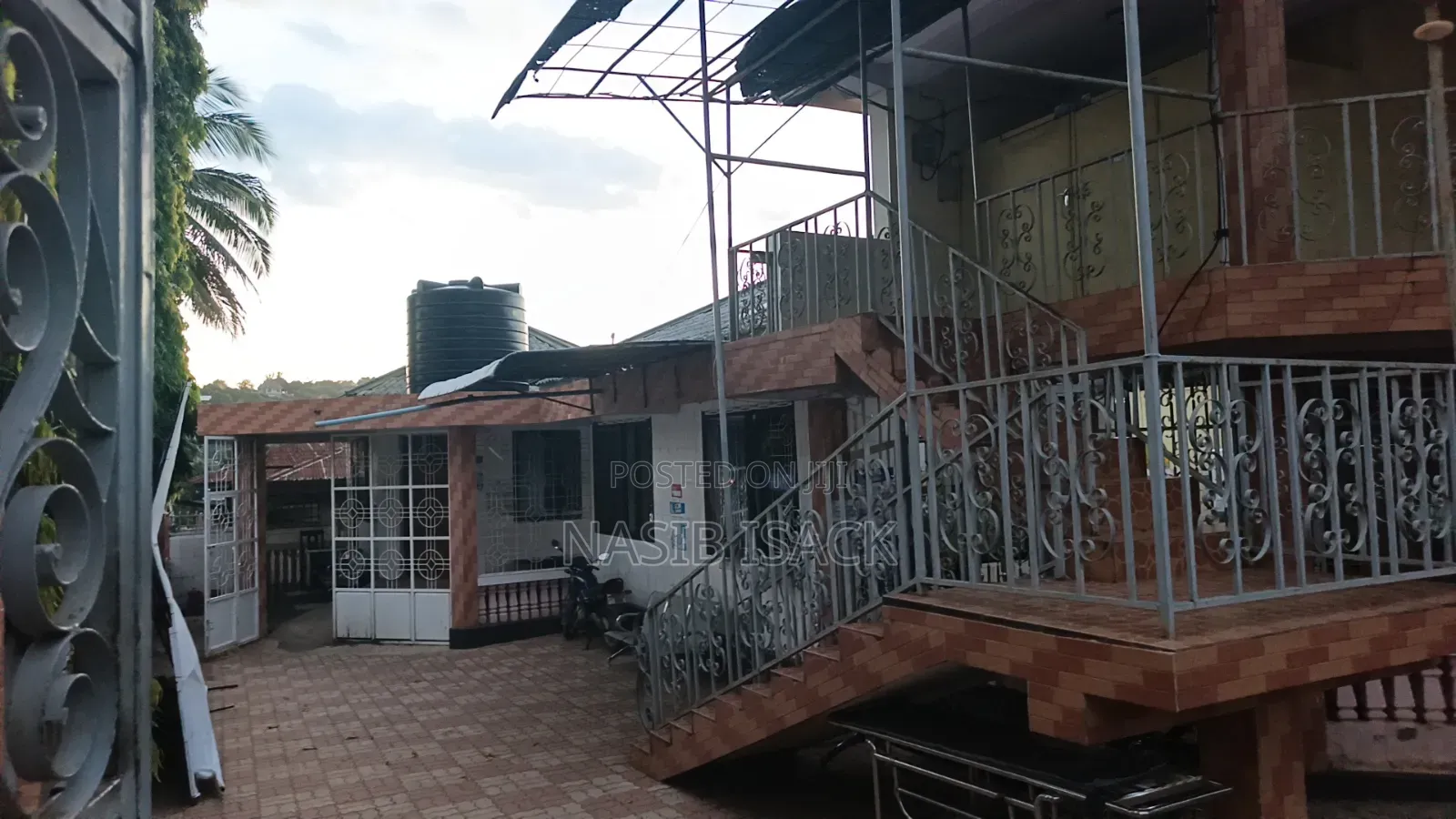 Furnished 12bdrm Townhouse/Terrace in Mecco for sale
