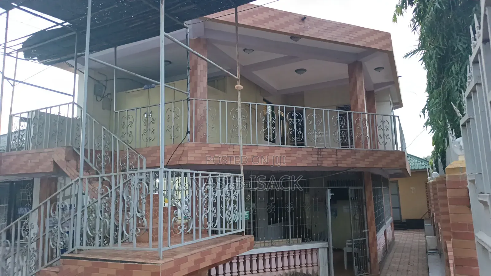 Furnished 12bdrm Townhouse/Terrace in Mecco for sale