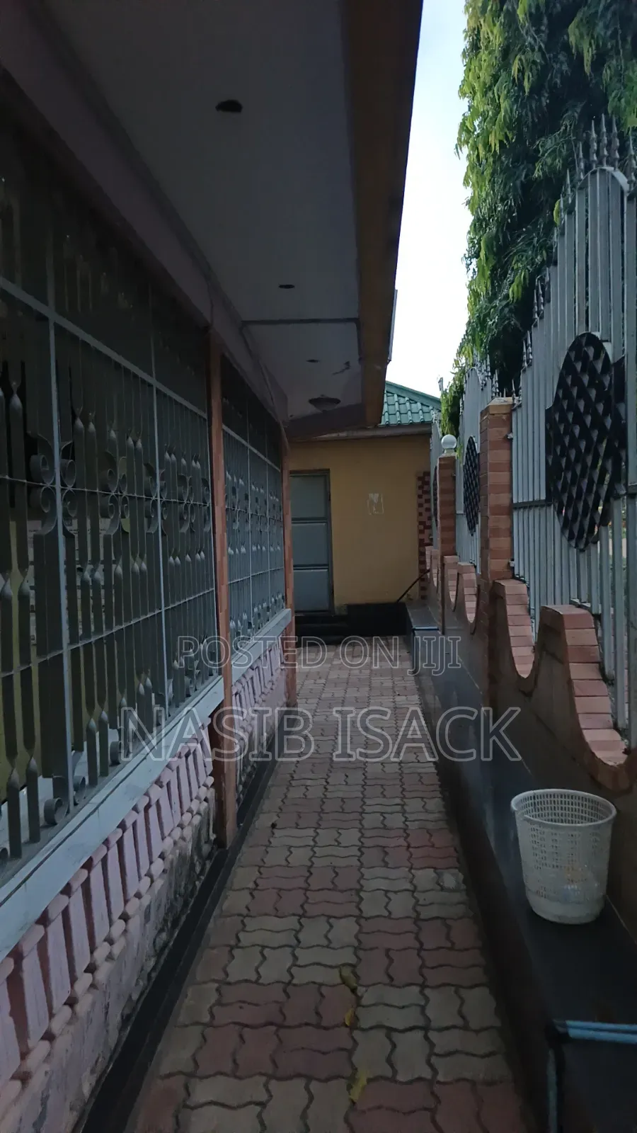 Furnished 12bdrm Townhouse/Terrace in Mecco for sale