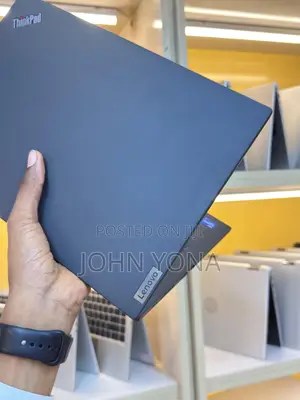 Laptop Lenovo ThinkPad T14s Gen 2 16GB Intel Core i7 SSD 512GB