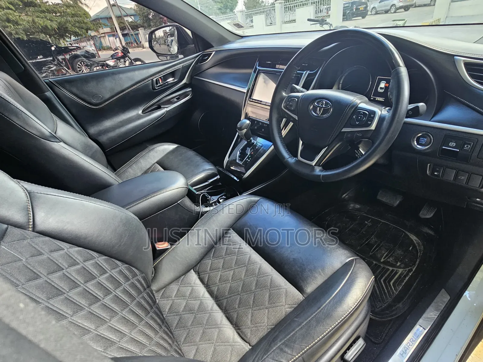 Toyota Harrier 2018 White