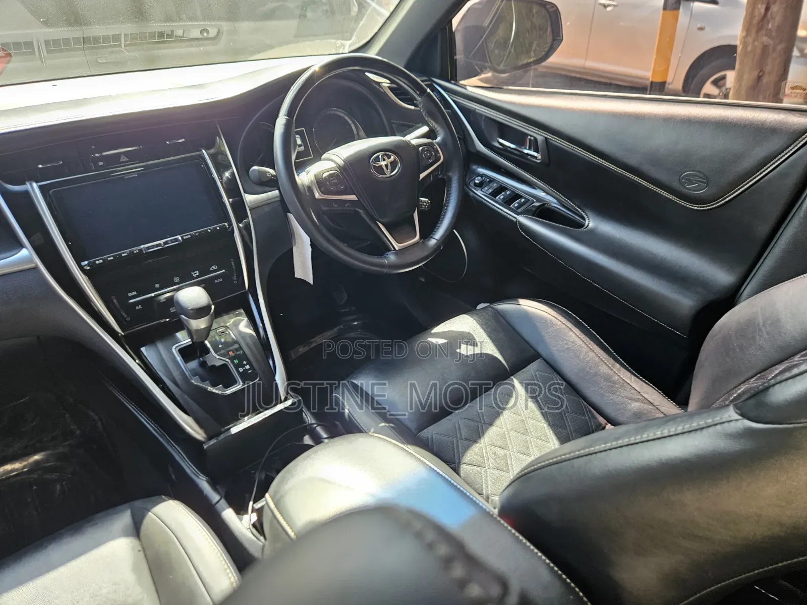Toyota Harrier 2018 White
