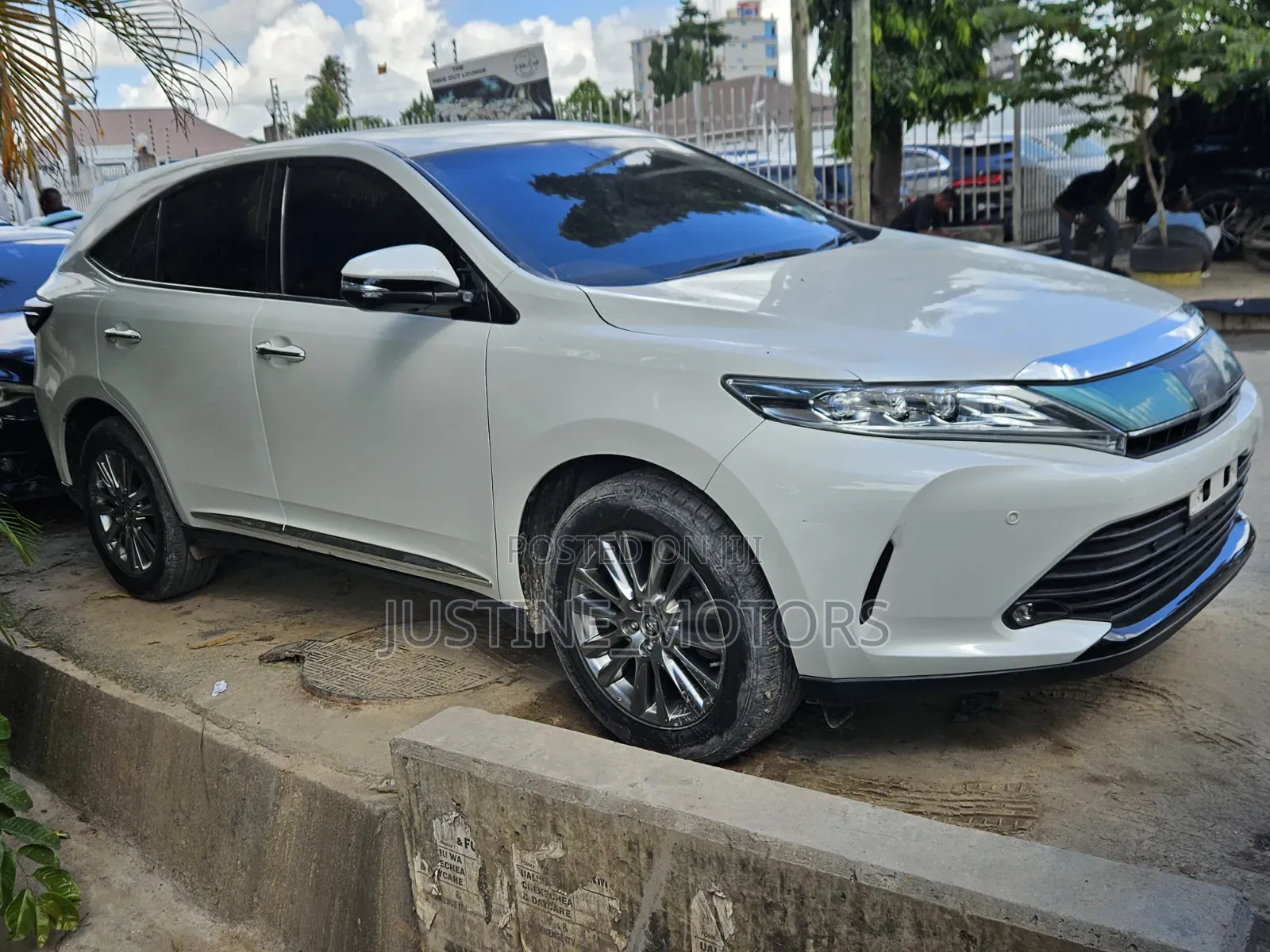 Toyota Harrier 2018 White