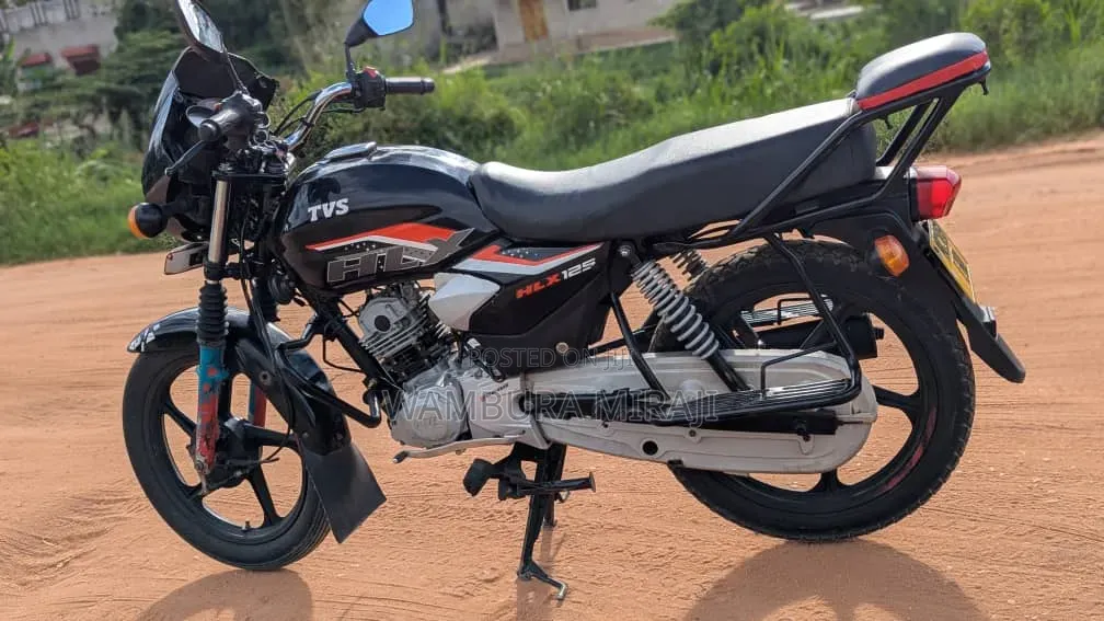 New TVS HLX 125 2025 Black