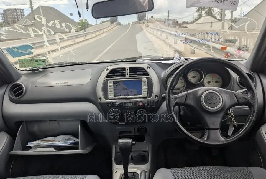 Toyota RAV4 Automatic 2003 Gold