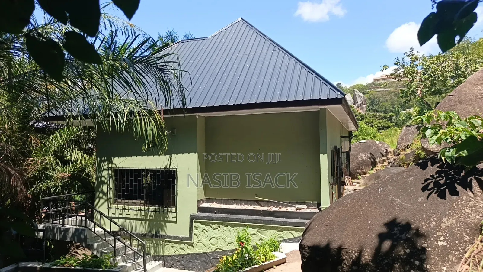 Furnished 16bdrm House in Isamilo for sale