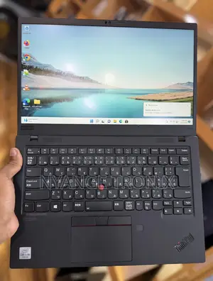 Laptop Lenovo ThinkPad X1 Yoga Gen 8 16GB Intel Core i7 SSD 512GB