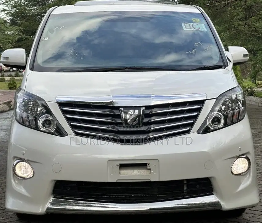Toyota Alphard 2010 White