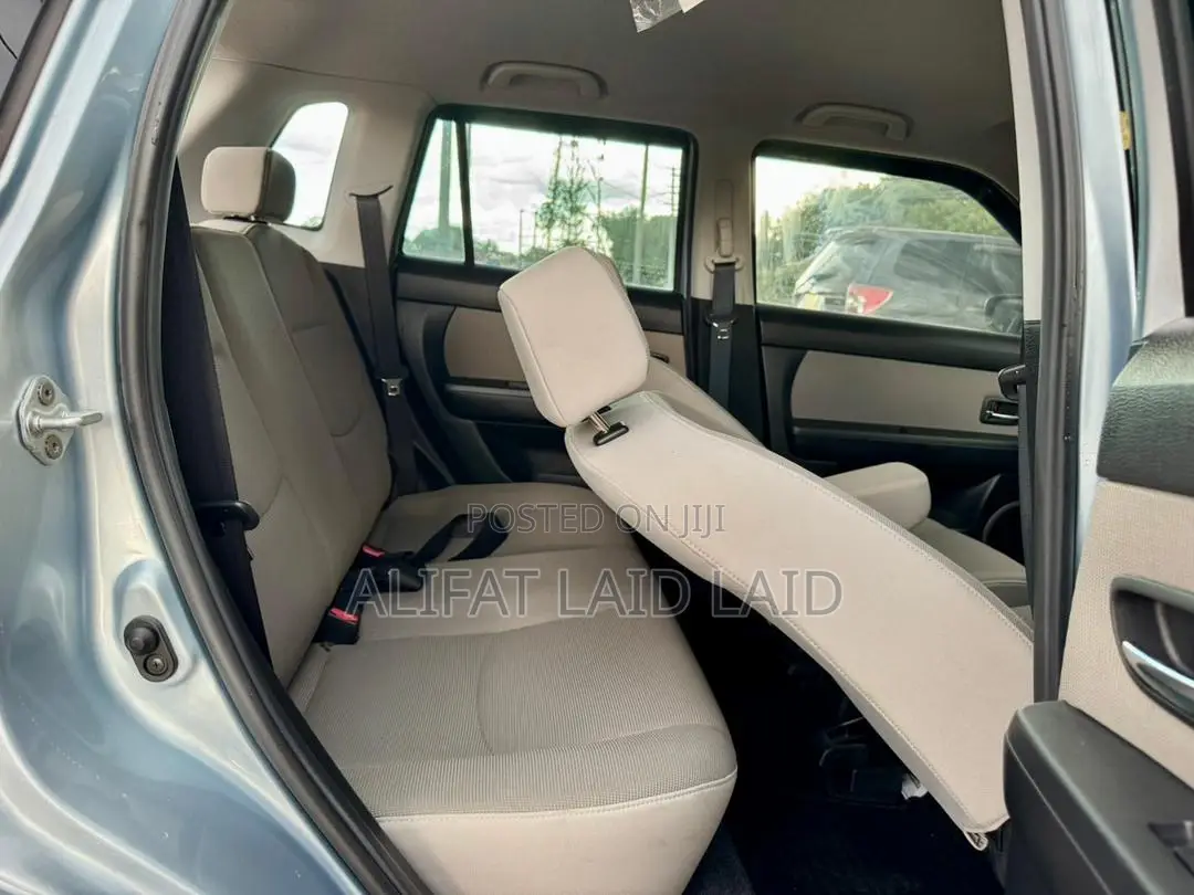 Mazda Verisa 2010 Silver