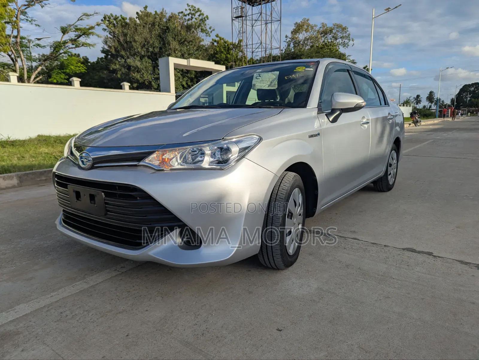 Toyota Axio 1.5 Hybrid G 2WD 2016 Silver