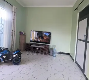 3bdrm House in Kifuru, Kinyerezi for sale