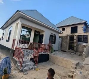 3bdrm House in Kifuru, Kinyerezi for sale