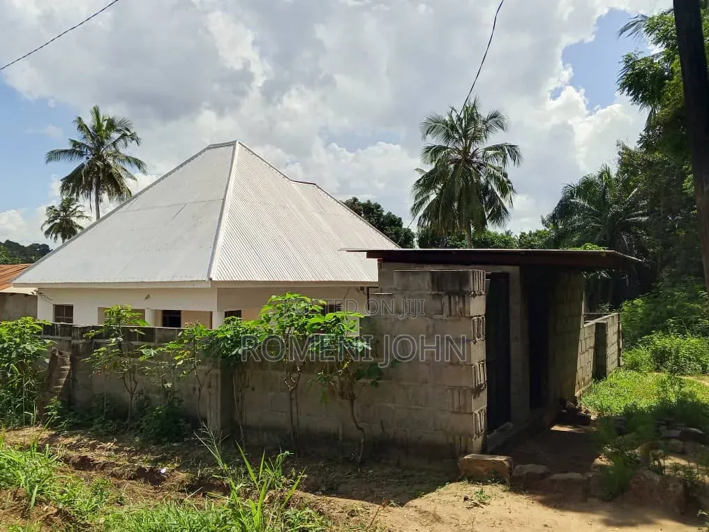 4bdrm House in Tanzania Daresalaam, Ukonga for sale