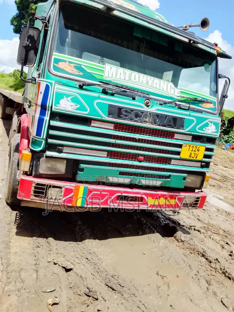 Scania 113 Semi