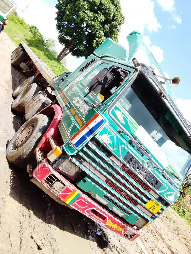 Scania 113 Semi