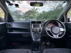 Toyota Ractis 2012 Black