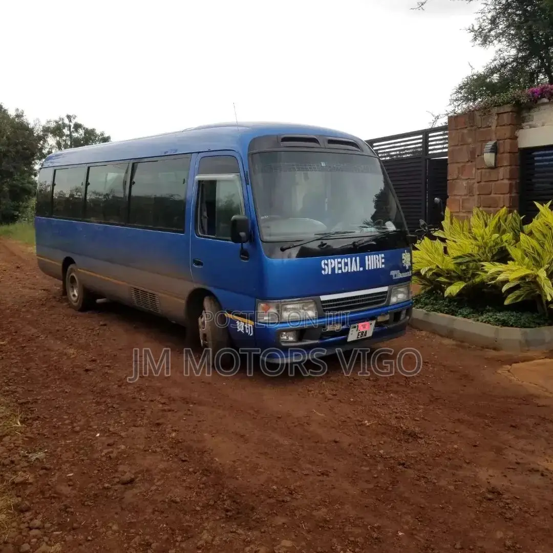 Toyota Coaster 2000 Blue