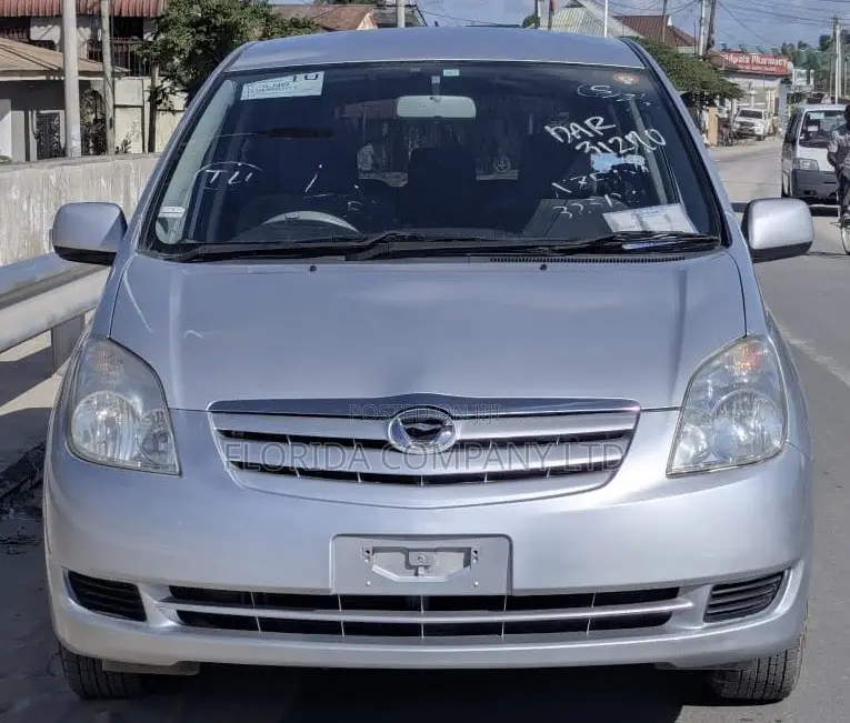 Toyota Corolla Spacio 2003 Silver