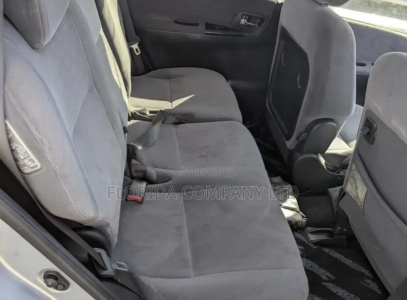 Toyota Corolla Spacio 2003 Silver