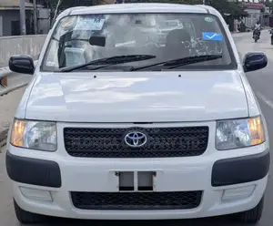 Toyota Succeed 2005 White
