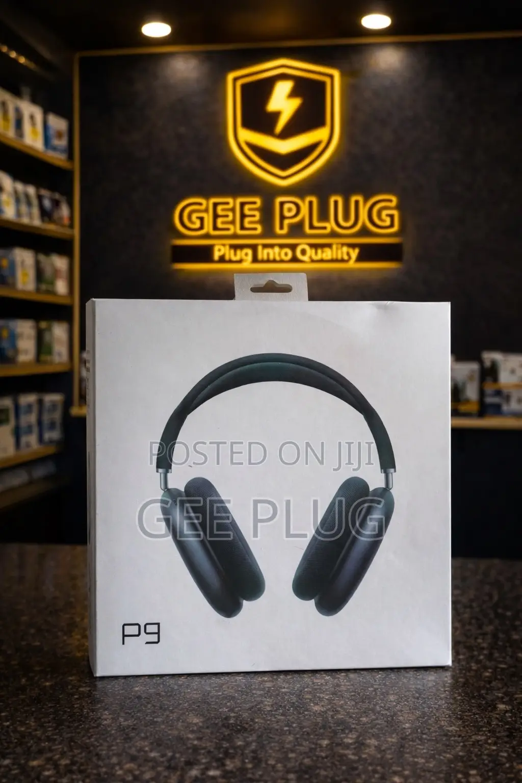 P9 Wireless Headphones /