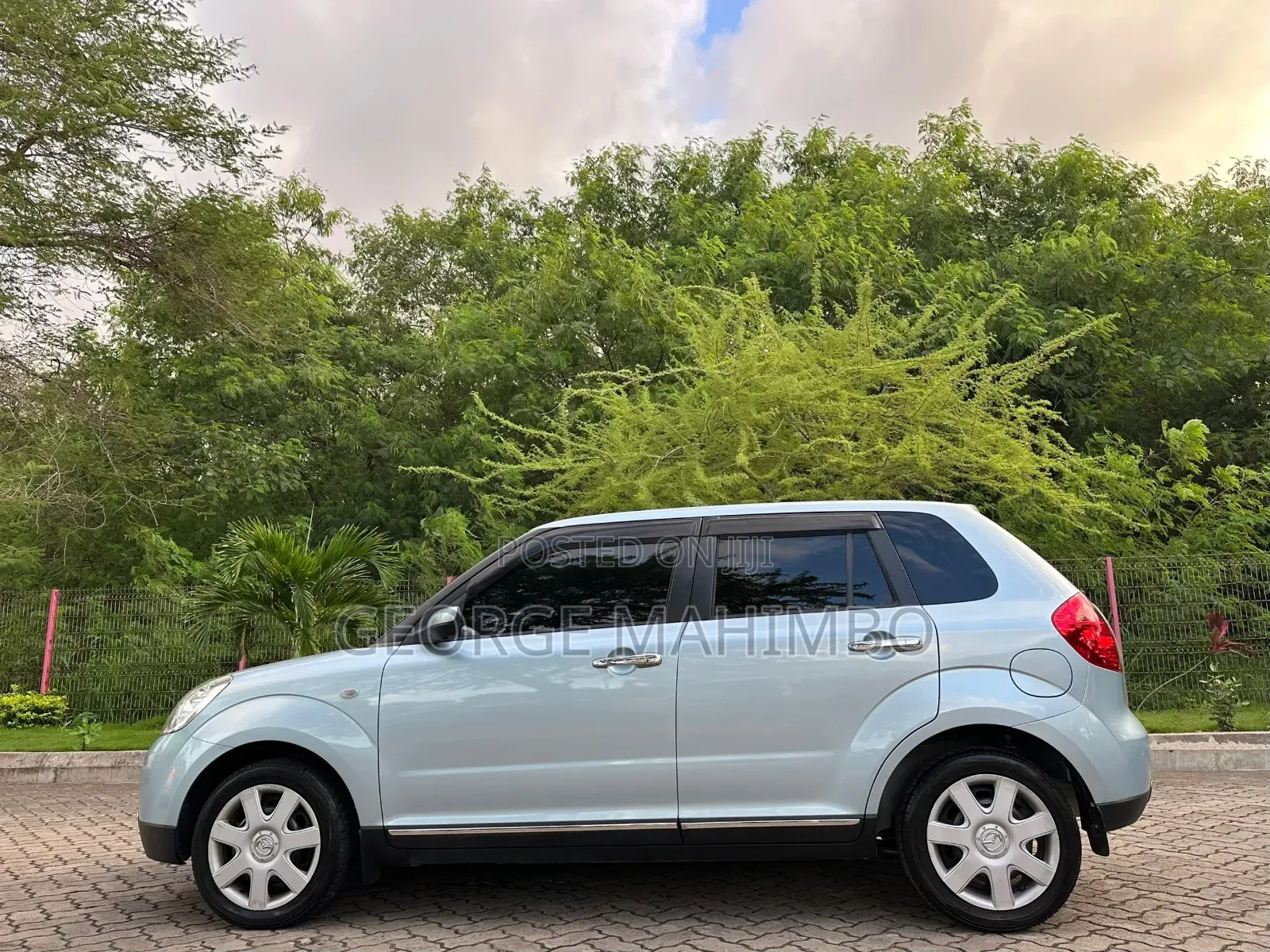 Mazda Verisa 2008 Blue
