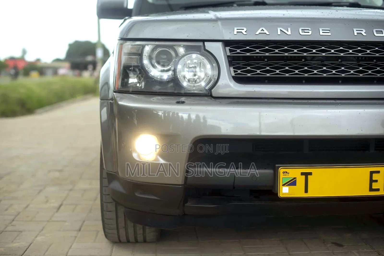 Land Rover Range Rover 2011 Gray