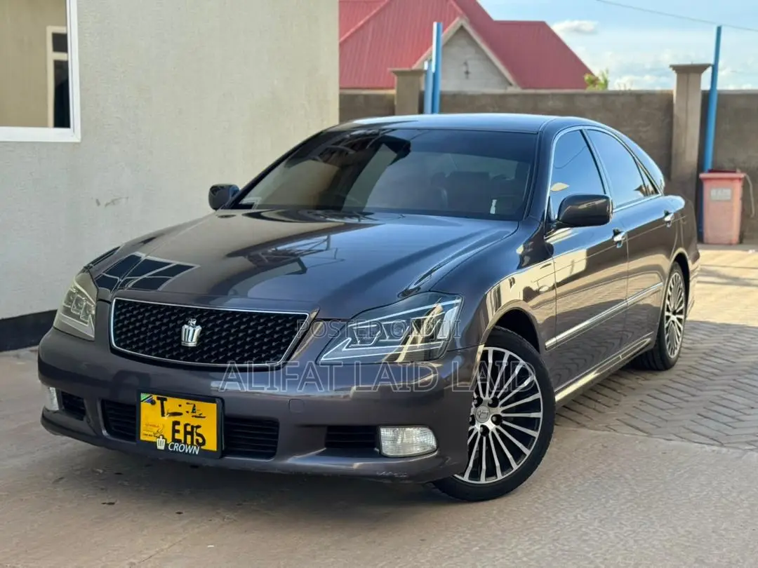 Toyota Crown 2007 Gray