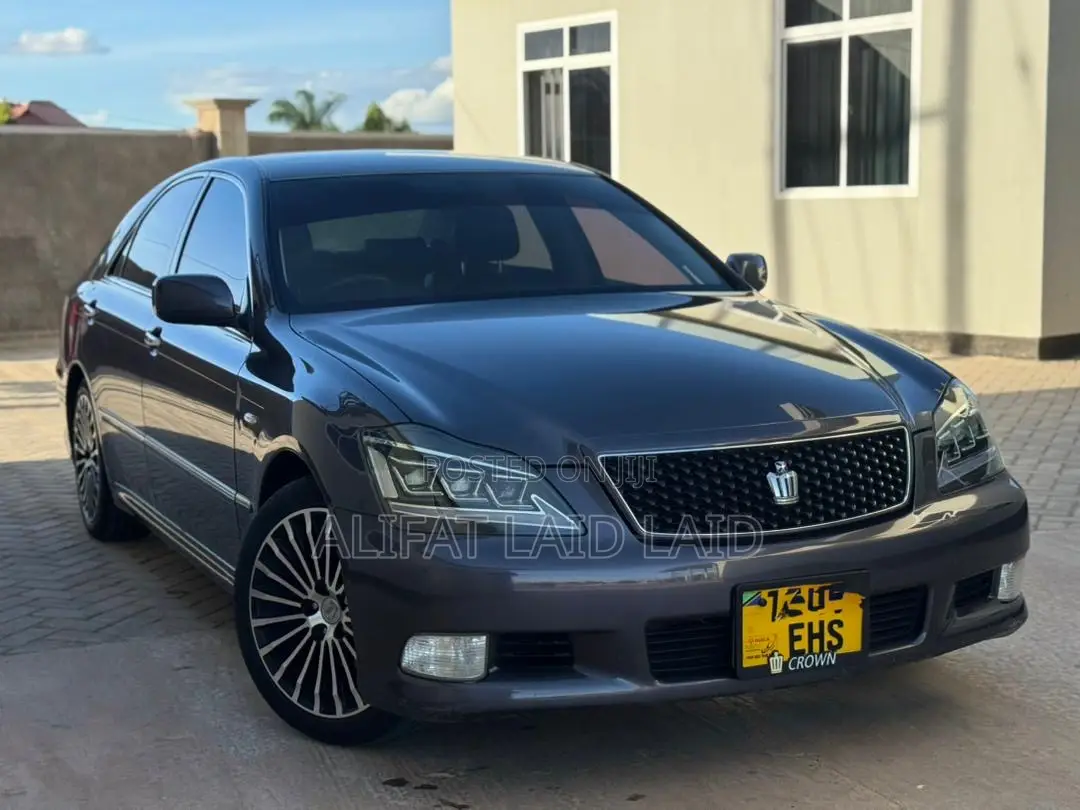 Toyota Crown 2007 Gray