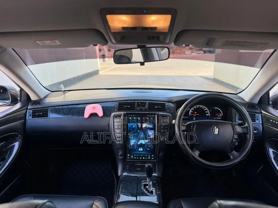 Toyota Crown 2007 Gray