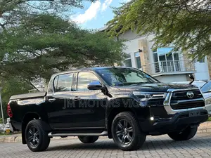 Toyota Hilux 2023 Black