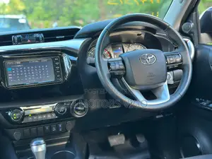 Toyota Hilux 2023 Black