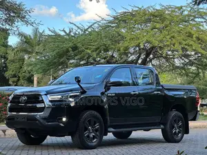 Toyota Hilux 2023 Black