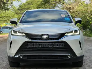 Toyota Harrier 2021 White