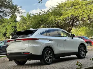 Toyota Harrier 2021 White