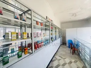 Duka La Dawa Linauzwa Buswelu