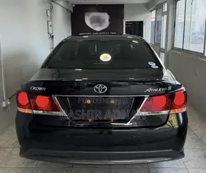 Toyota Crown 2014 Black