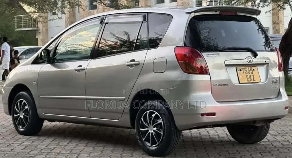 Toyota Corolla Spacio 2002 Silver